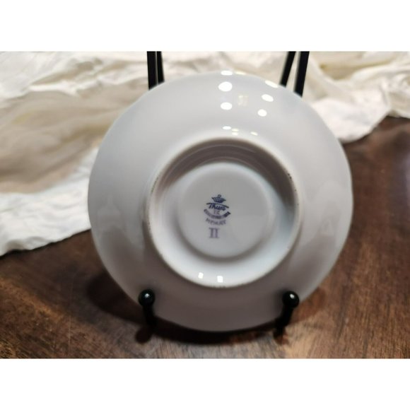 Vtg Hard to Find TK Thun Czechoslovakia China " Menuet II" teacups and saucers - Picture 5 of 12